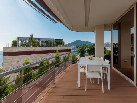 Sale, three bedroom apartment, 180m², Budva, Crna Gora - image 41