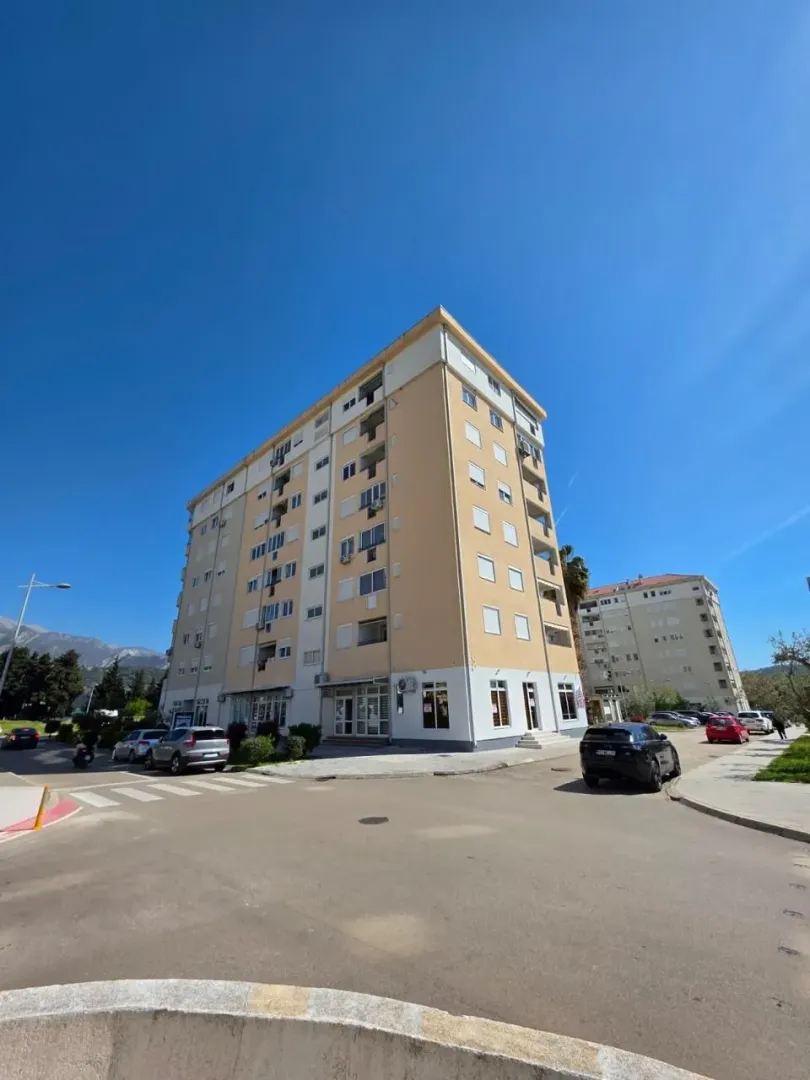 Sale, one bedroom apartment, 47m², Centar, Bar