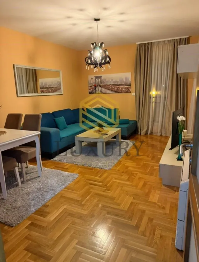 Izdavanje, dvosoban stan, 75m², Zabjelo, Podgorica