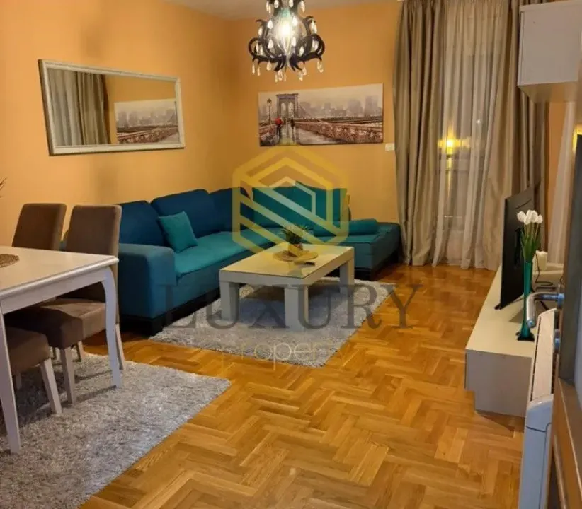 Izdavanje, dvosoban stan, 75m², Zabjelo, Podgorica