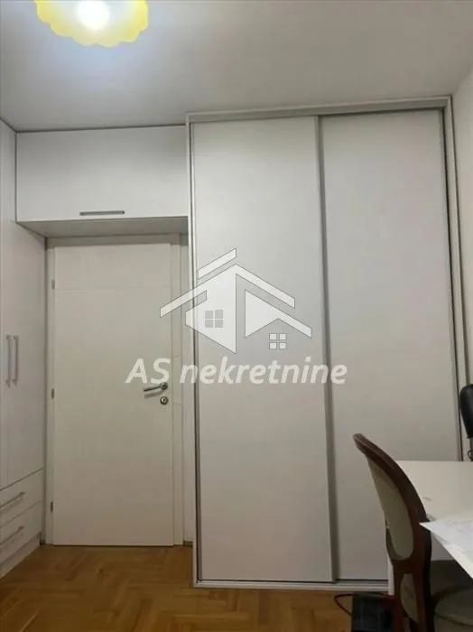 Rent, two bedroom apartment, 52m², Đeram Pijaca, Beograd