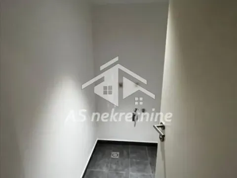 Izdavanje, četvorosoban stan, 117m², Savski Venac, Beograd - image 14