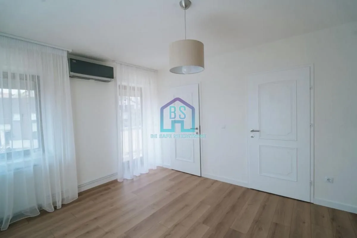 Prodaja, trosoban stan, 74m², Petrovaradin, Novi Sad