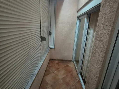 Izdavanje, dvosoban stan, 84m², Krivi Most, Podgorica - image 2