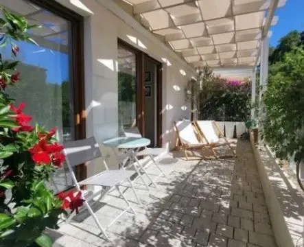 Rent, two bedroom apartment, 65m², Donja Lastva, Tivat - image 11