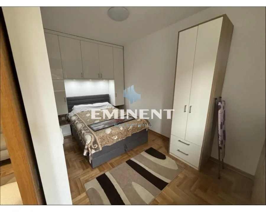 Rent, two bedroom apartment, 40m², Stari Grad, Beograd