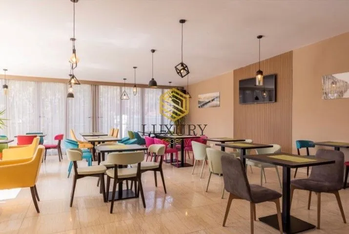 Rent, hospitality venue, 2000m², Sutomore, Bar