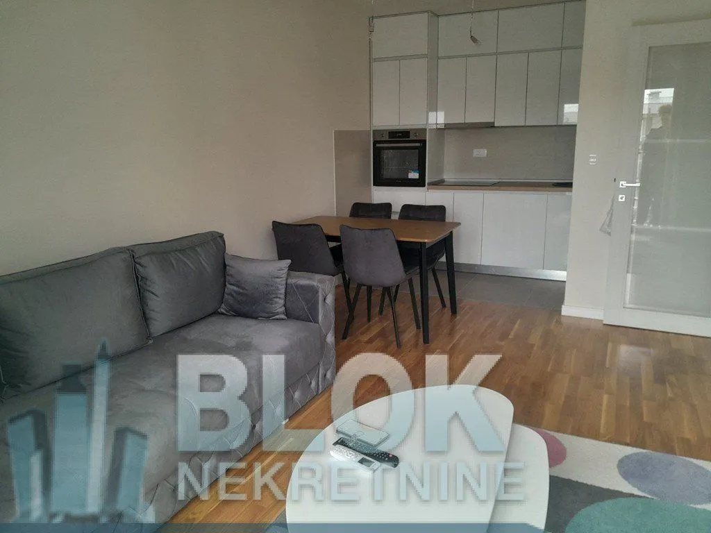 Izdavanje, jednosoban stan, 45m², Zabjelo, Podgorica