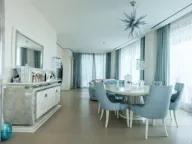 Prodaja, trosoban stan, 562m², Centar, Budva - image 1