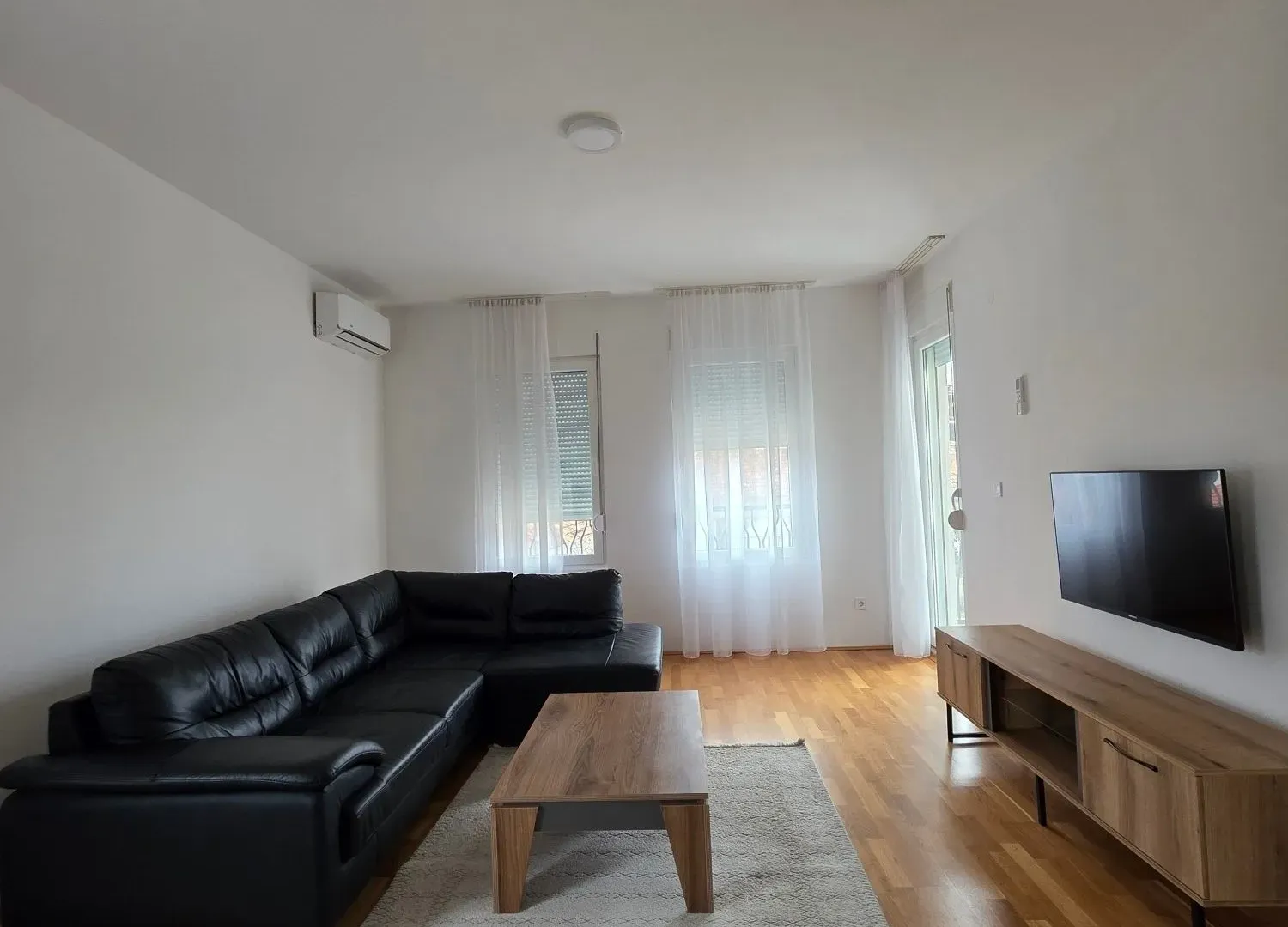Rent, two bedroom apartment, 70m², Podgorica, Crna Gora