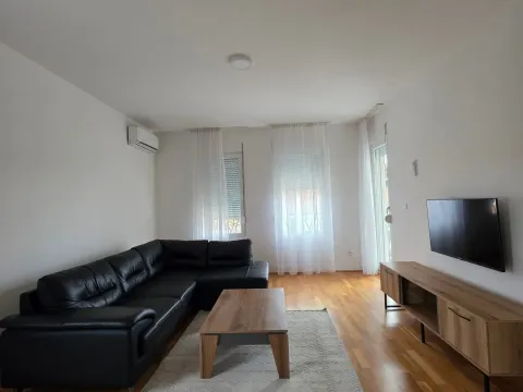Izdavanje, dvosoban stan, 70m², Podgorica, Crna Gora - image 3