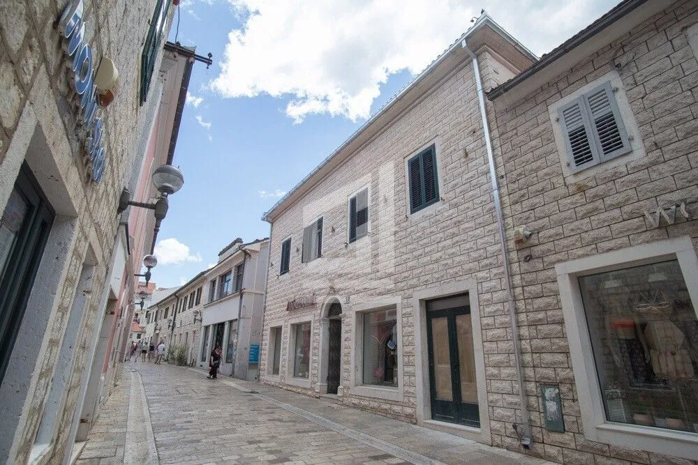 Sale, office space, 102m², Herceg Novi, Crna Gora