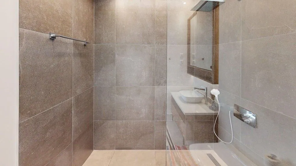 Prodaja, dvosoban stan, 73m², Tivat, Crna Gora
