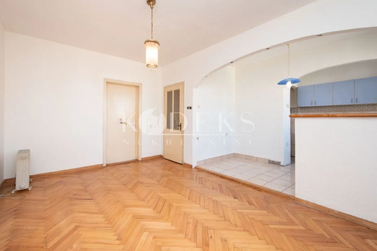 Prodaja, dvosoban stan, 76m², Centar, Podgorica