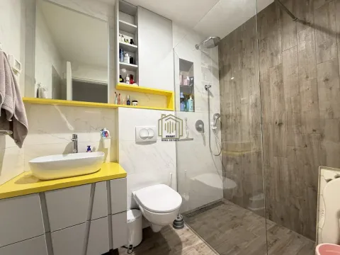Prodaja, dvosoban stan, 63m², City Kej, Podgorica - image 4