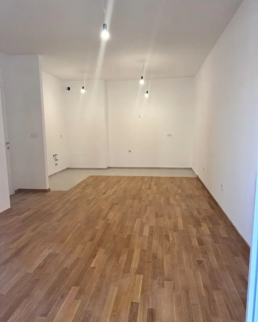Prodaja, dvosoban stan, 70m², Stari Aerodrom, Podgorica