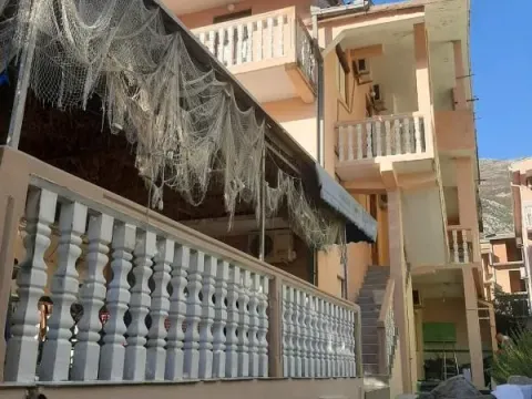 Sale, house, 210m², Sutomore, Bar - image 1