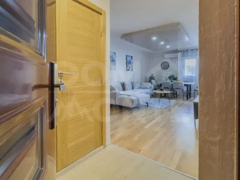 Izdavanje, dvosoban stan, 60m², Tivat, Crna Gora - image 6