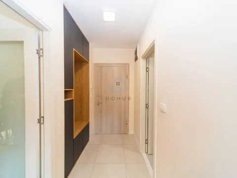 Prodaja, jednosoban stan, 49m², Central Point, Podgorica - image 9