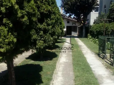 Prodaja, kuća, 275m², Futog, Novi Sad Sve Podlokacije - image 8