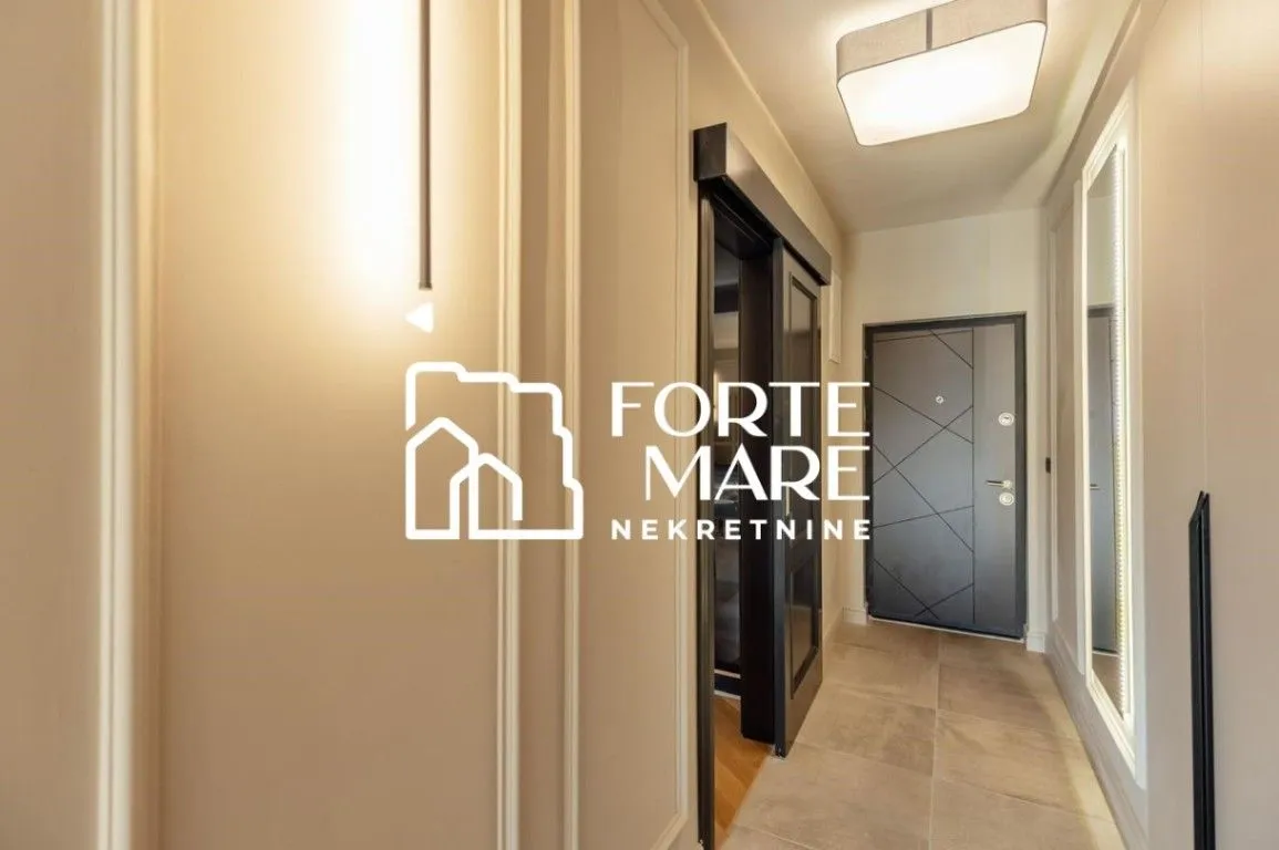 Prodaja, trosoban stan, 152m², Savina, Herceg Novi
