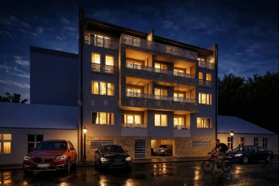 Prodaja, trosoban stan, 83m², Centar, Pančevo
