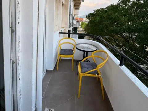 Izdavanje, jednosoban stan, Stari Aerodrom, Podgorica - image 3