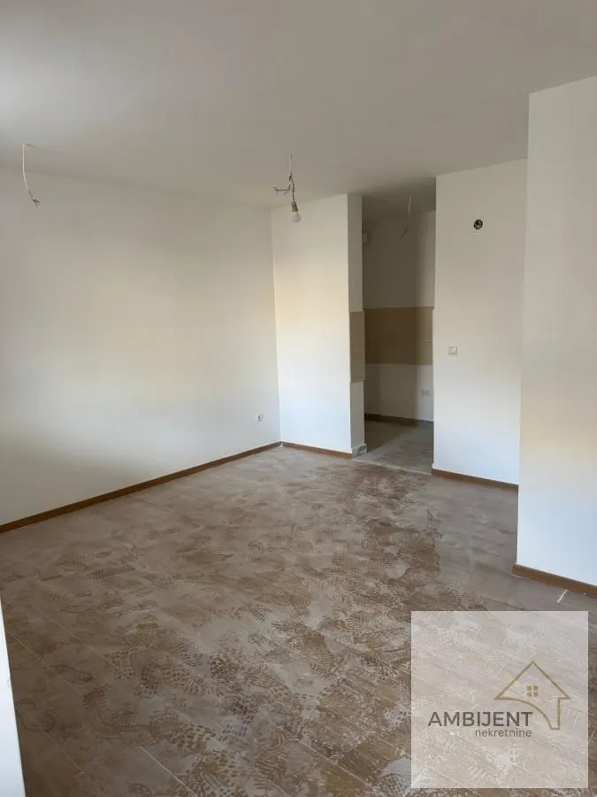 Prodaja, jednosoban stan, 35m², Centar, Stara Pazova
