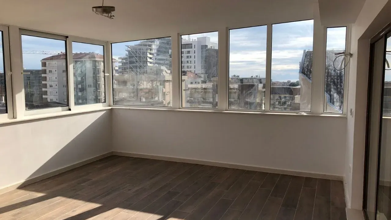 Prodaja, dvosoban stan, 87m², Budva, Crna Gora