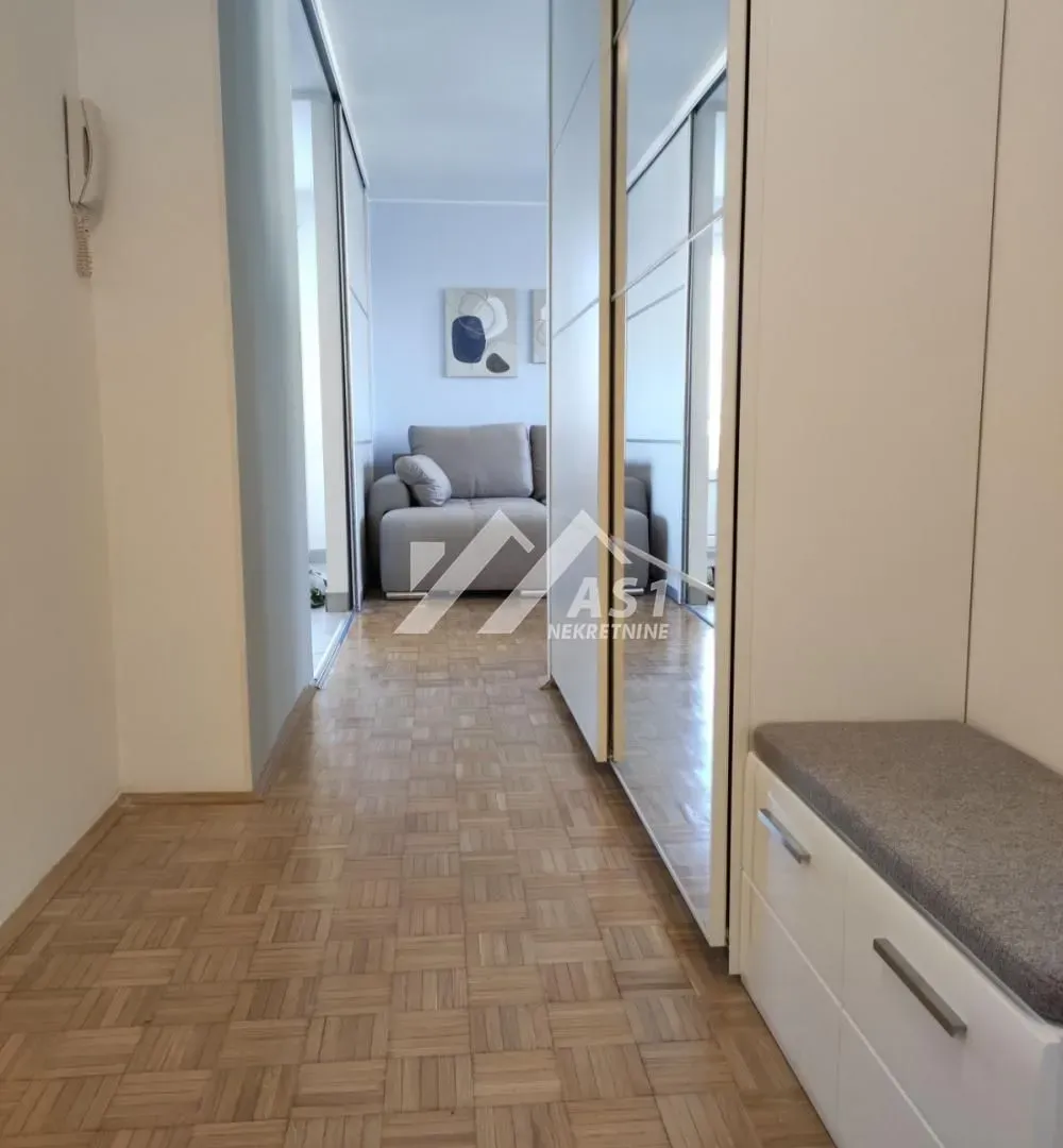 Rent, two bedroom apartment, 60m², Bulevar Oslobodjenja, Novi Sad Sve Podlokacije