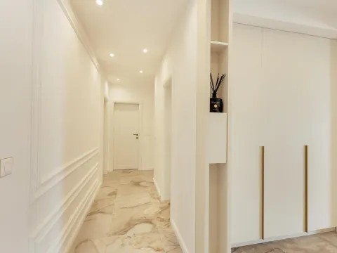 Izdavanje, trosoban stan, 149m², Donja Lastva, Tivat - image 18