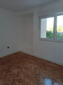 Sale, two bedroom apartment, 72m², Pobrežje, Podgorica - image 5