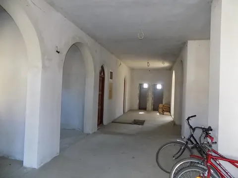 Izdavanje, poslovni prostor, 400m², Donje Vidovo, Paraćin - image 10