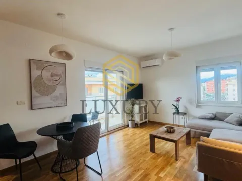 Izdavanje, jednosoban stan, 53m², City Kvart, Podgorica - image 2