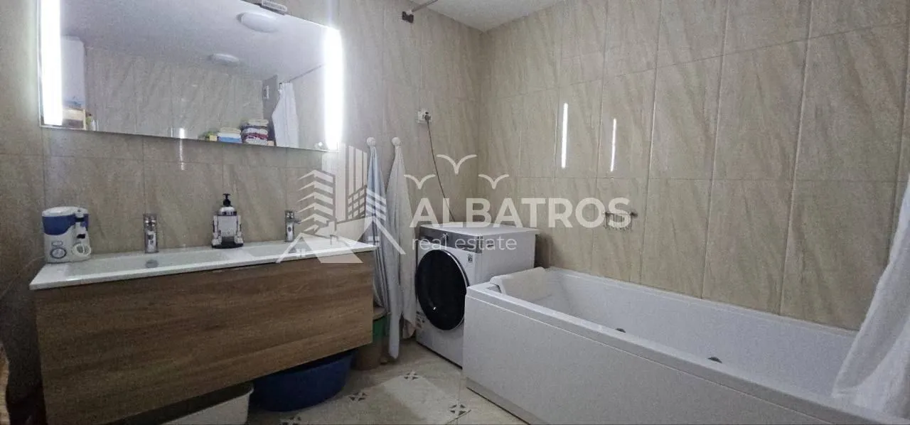Sale, three bedroom apartment, 151m², Bar, Crna Gora