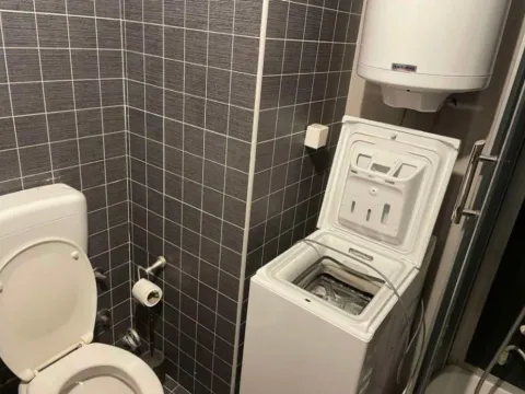 Izdavanje, dvosoban stan, 90m², Centar, Tivat - image 9