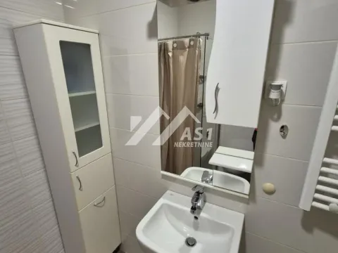 Izdavanje, jednosoban stan, 38m², Rotkvarija, Novi Sad Sve Podlokacije - image 8