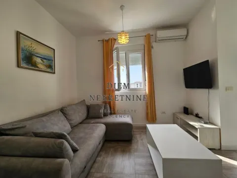 Izdavanje, jednosoban stan, 49m², Šušanj, Bar - image 10