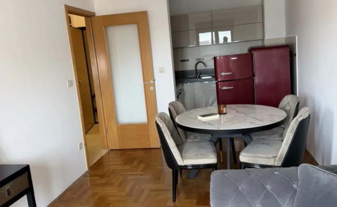 Sale, one bedroom apartment, 39m², Stari Aerodrom, Podgorica
