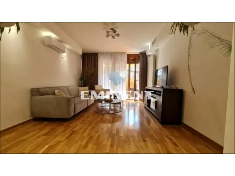 Prodaja, trosoban stan, 82m², Novi Beograd Sve Podlokacije, Beograd - image 1