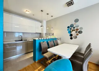 Izdavanje, dvosoban stan, 70m², City Kvart, Podgorica - image 4