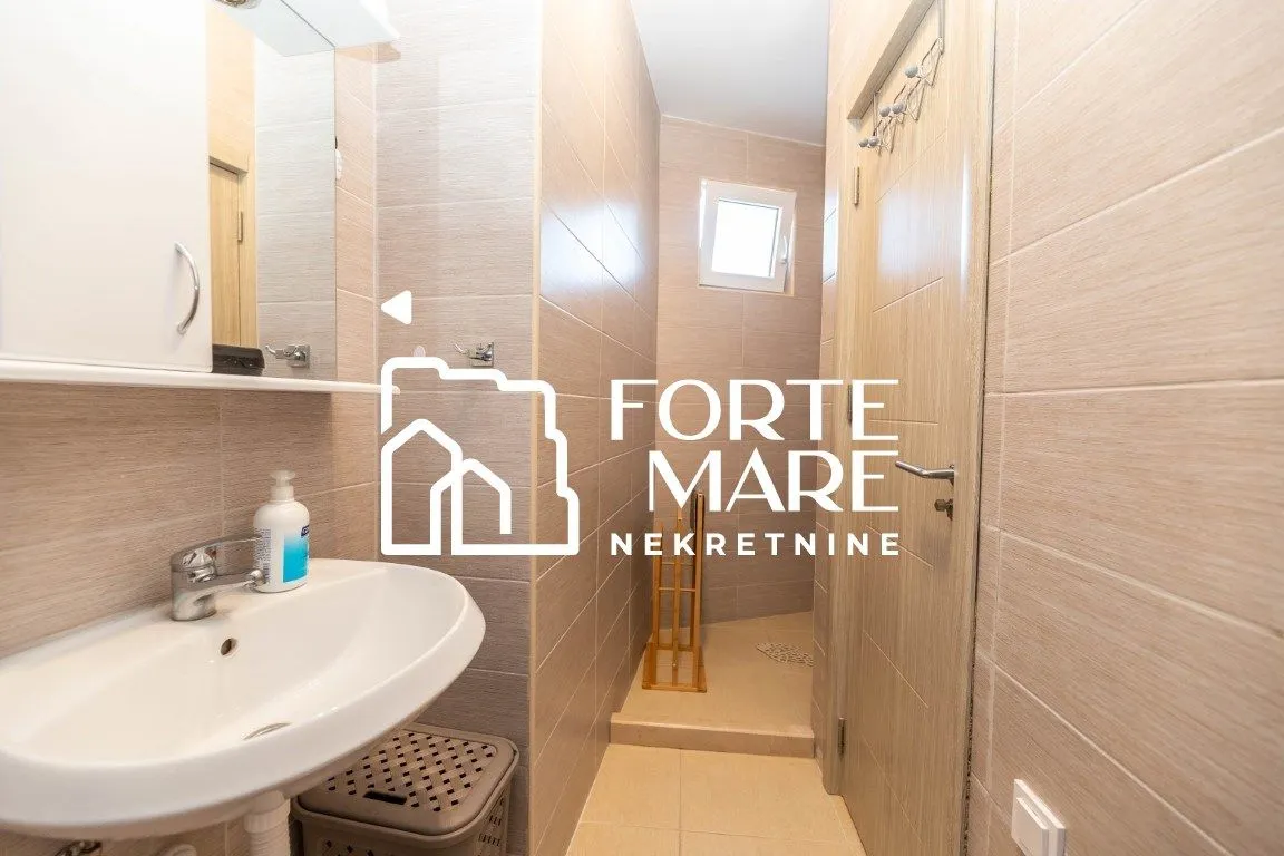 Prodaja, jednosoban stan, 57m², Đenovići, Herceg Novi