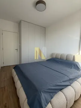 Spavaća soba sa bračnim krevetom i ugrađenim plakarom. - image 13