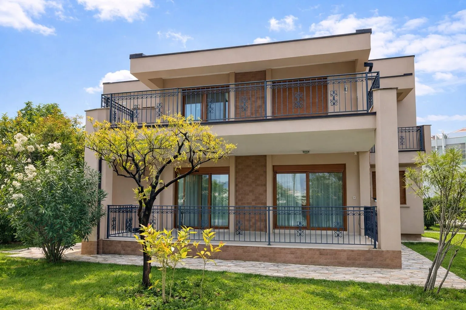 Sale, house, 270m², Centar, Bar