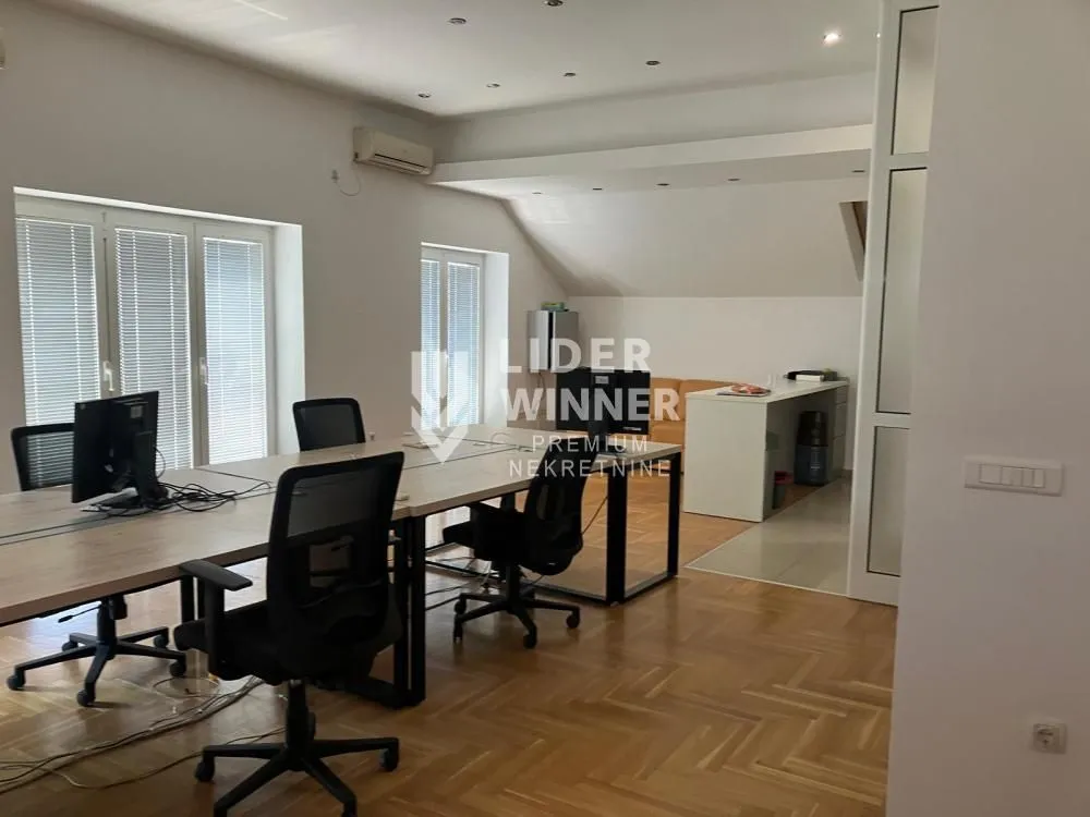 Prodaja, kuća, 265m², Čukarica, Beograd