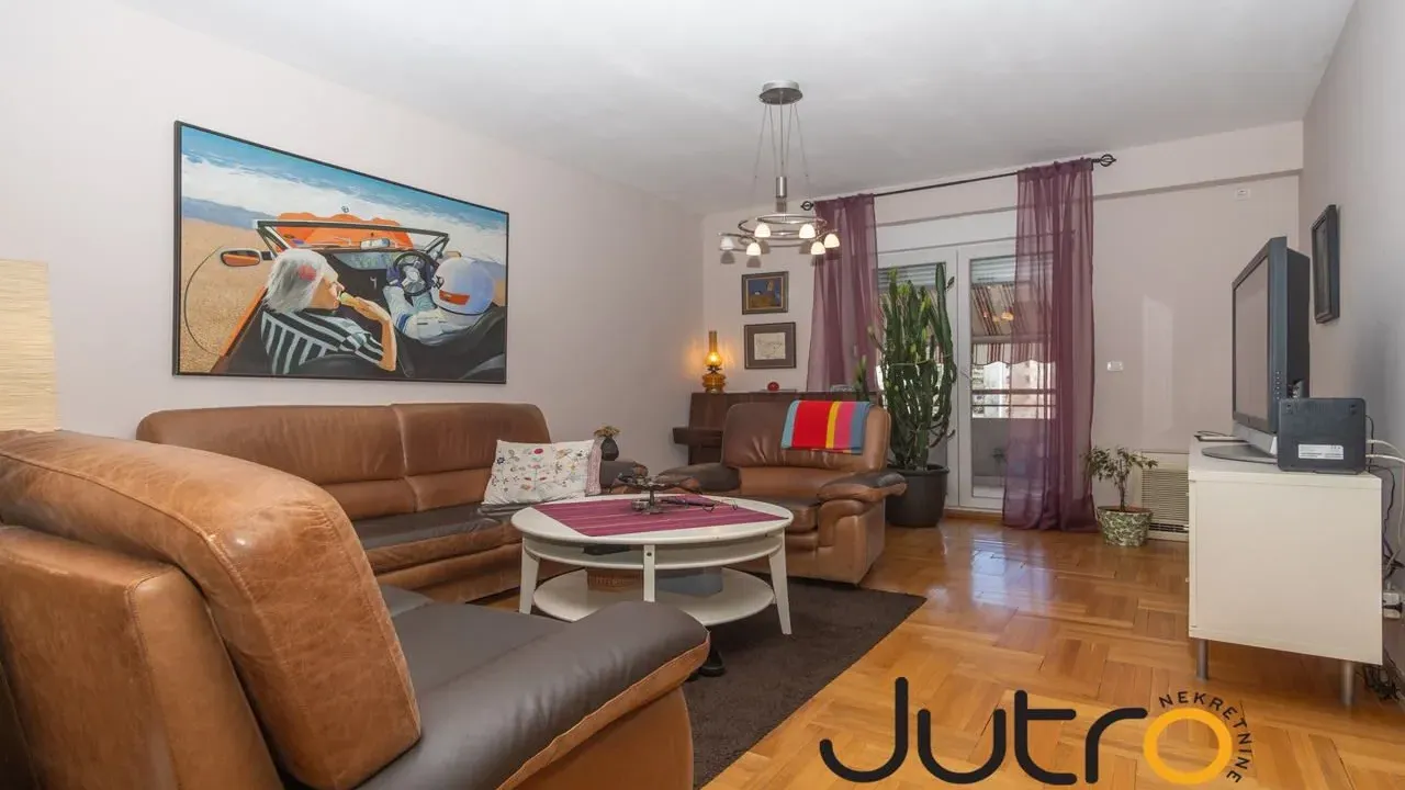 Prodaja, trosoban stan, 110m², Preko Morače, Podgorica