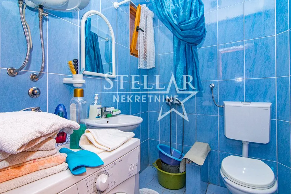 Izdavanje, kuća, 73m², Kuči, Podgorica