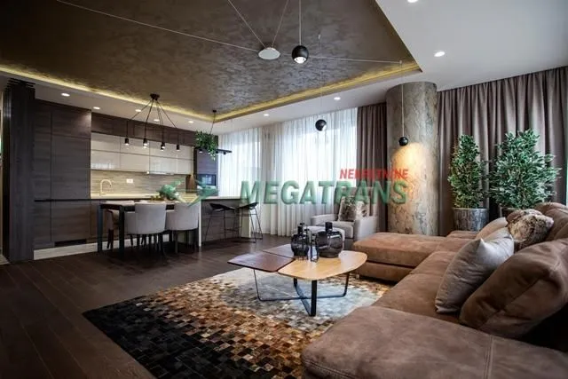 Izdavanje, četvorosoban stan, 112m², Bulevar Oslobodjenja, Novi Sad Sve Podlokacije