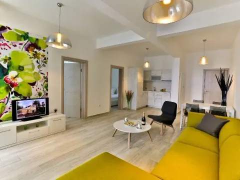 Prodaja, stan, 85m², Dobra Voda, Bar - image 5