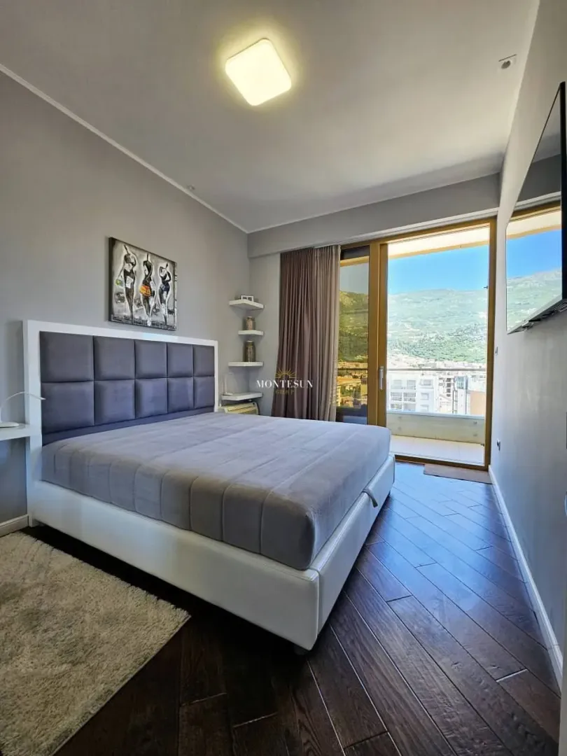 Rent, two bedroom apartment, 89m², Centar, Budva